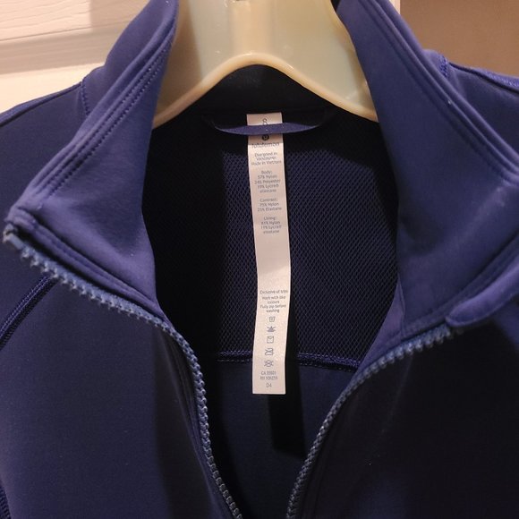 Lululemon Mock Cropped Jacket - size 8 - Picture 2 of 6